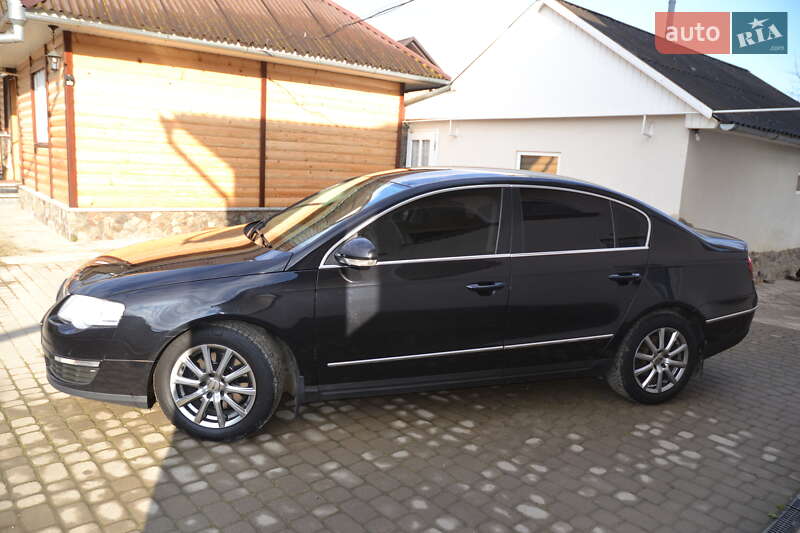 Седан Volkswagen Passat 2006 в Коломые