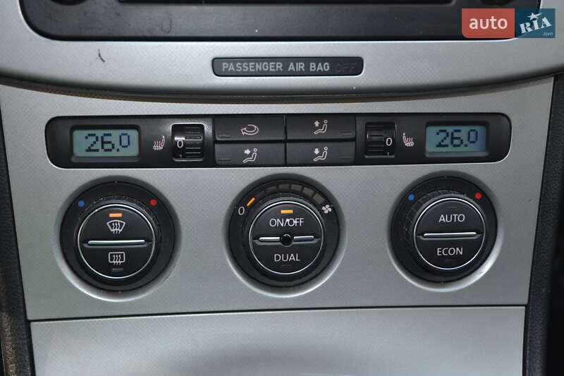 Седан Volkswagen Passat 2006 в Коломые