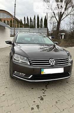 Універсал Volkswagen Passat 2013 в 