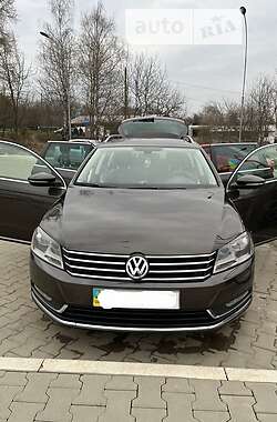 Універсал Volkswagen Passat 2013 в 