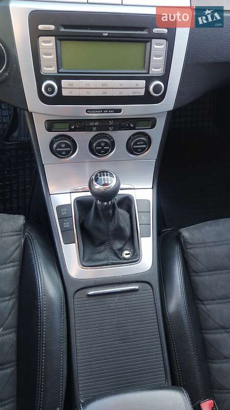 Седан Volkswagen Passat 2008 в Чорткові