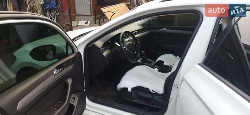 Універсал Volkswagen Passat 2016 в Корсунь-Шевченківському