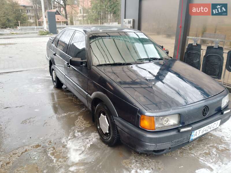 Седан Volkswagen Passat 1991 в Яремчі