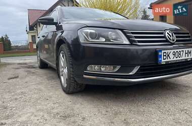 Универсал Volkswagen Passat 2011 в 