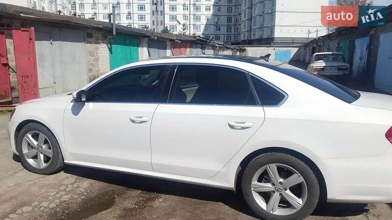 Седан Volkswagen Passat 2015 в Киеве