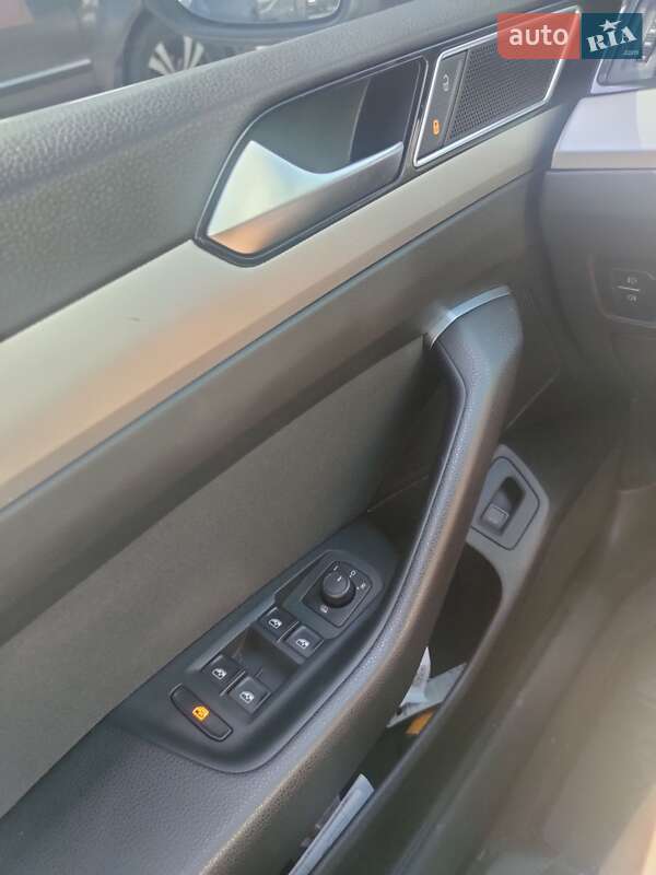 Универсал Volkswagen Passat 2018 в Виннице