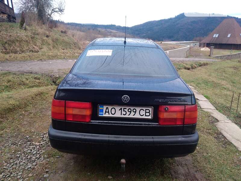 Седан Volkswagen Passat 1994 в Ждениеве