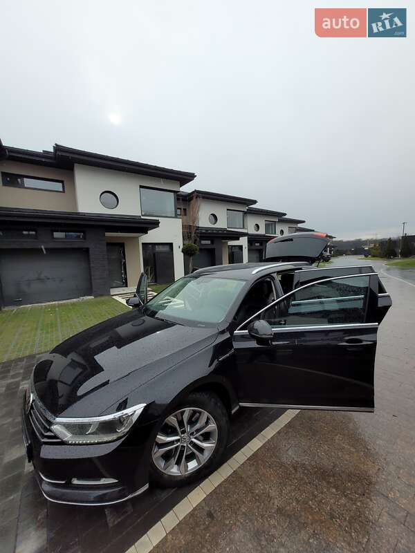 Универсал Volkswagen Passat 2015 в Ужгороде