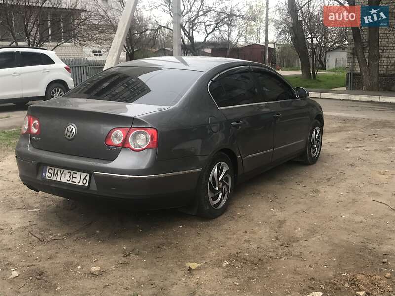 Седан Volkswagen Passat 2005 в Николаеве