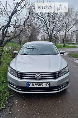 Седан Volkswagen Passat 2016 в Золотоноше