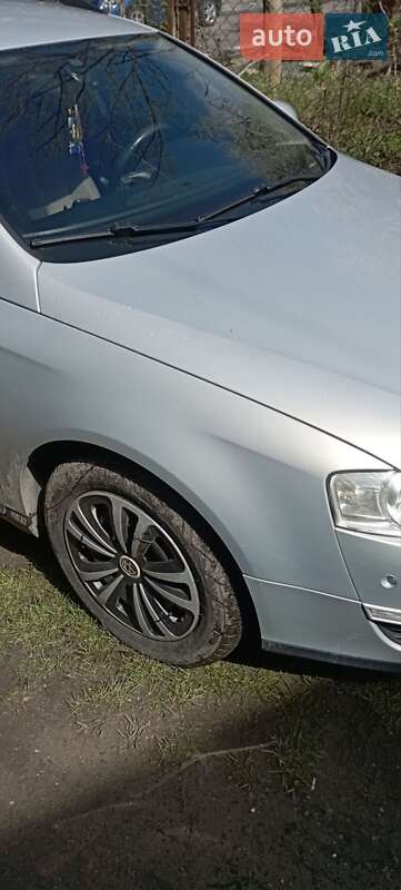 Універсал Volkswagen Passat 2008 в Львові