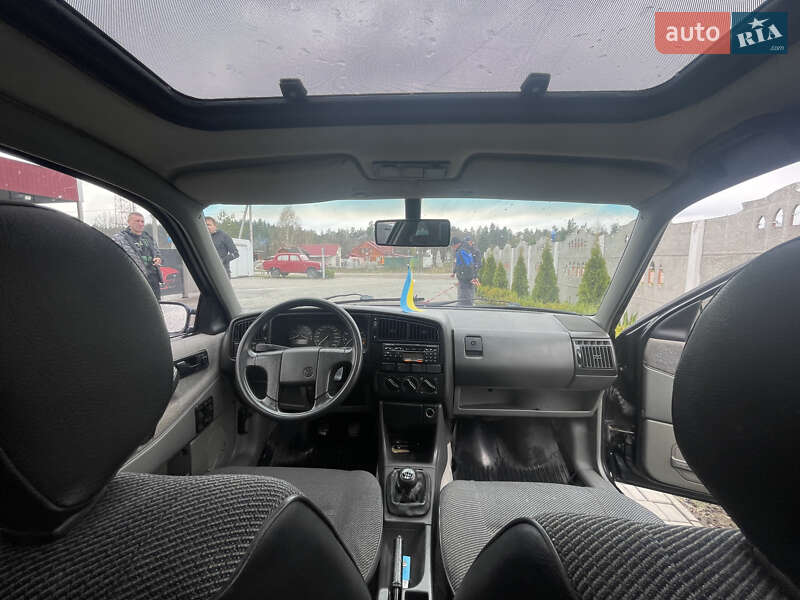 Универсал Volkswagen Passat 1990 в Олевске