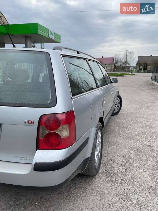 Універсал Volkswagen Passat 2001 в Тернополі