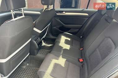 Седан Volkswagen Passat 2017 в 