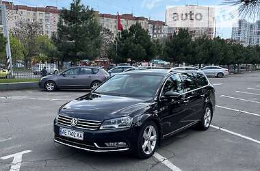 Универсал Volkswagen Passat 2013 в 