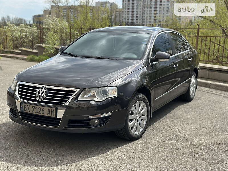 Седан Volkswagen Passat 2008 в Києві