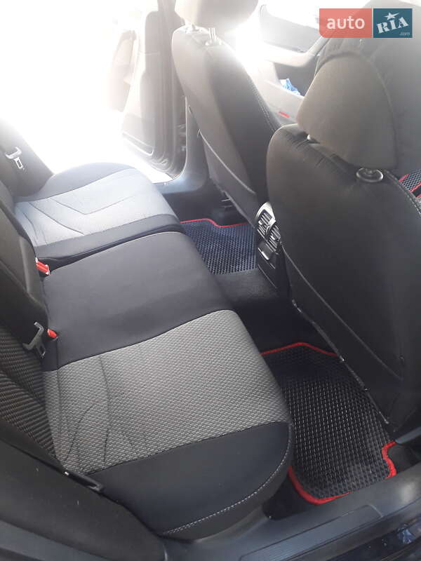 Універсал Volkswagen Passat 2012 в Коростені