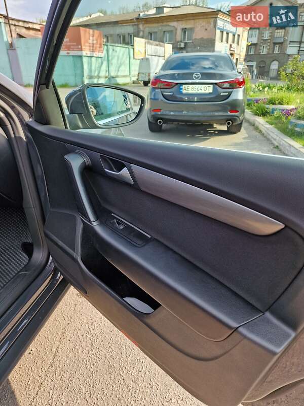 Универсал Volkswagen Passat 2014 в Каменском фото 20 Универсал Volkswagen Passat 2014 в Каменском