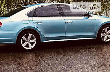 Седан Volkswagen Passat 2013 в Ямполі