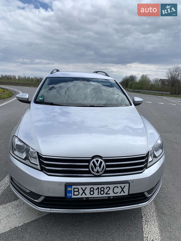 Универсал Volkswagen Passat 2011 в Хмельницком