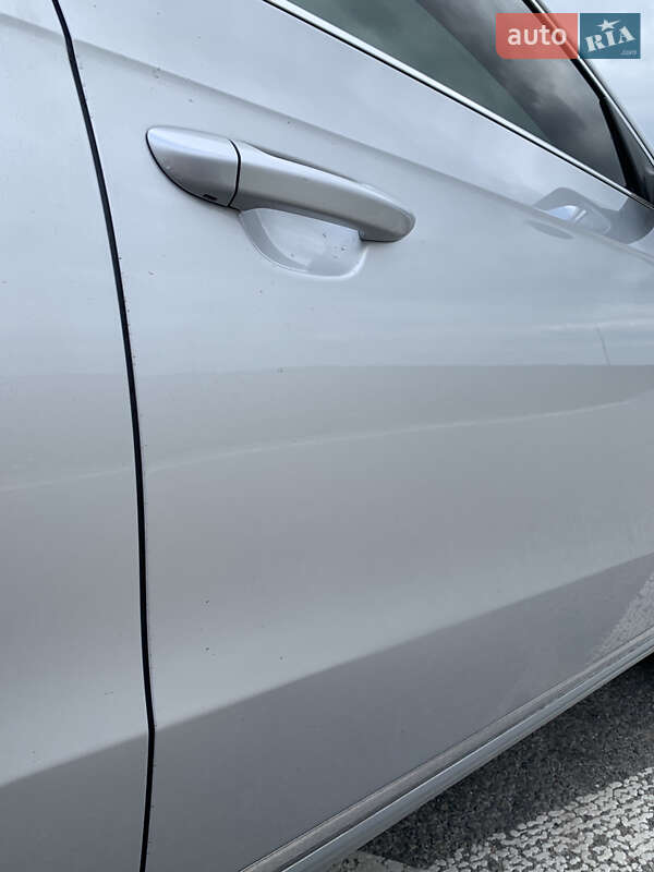 Универсал Volkswagen Passat 2011 в Хмельницком