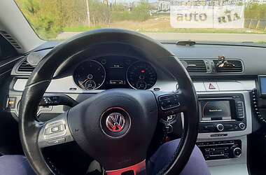 Універсал Volkswagen Passat 2010 в 