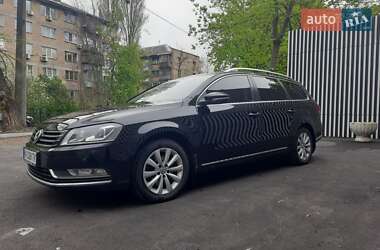 Універсал Volkswagen Passat 2013 в Києві