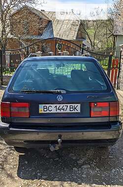 Универсал Volkswagen Passat 1994 в Богородчанах