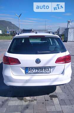 Универсал Volkswagen Passat 2012 в Хусте