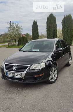 Седан Volkswagen Passat 2007 в Дубні