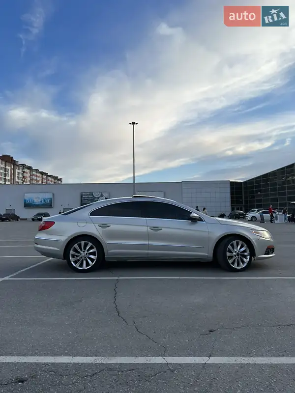 Volkswagen Passat 2011