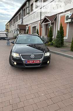 Универсал Volkswagen Passat 2009 в Стрые