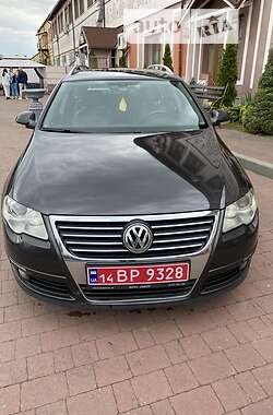 Универсал Volkswagen Passat 2009 в Стрые