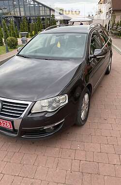 Универсал Volkswagen Passat 2009 в Стрые