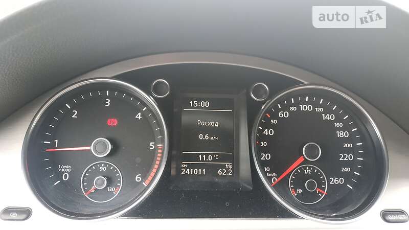 Универсал Volkswagen Passat 2011 в Овруче