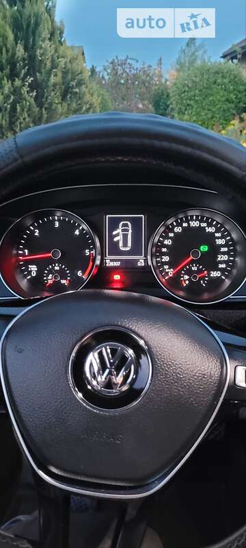 Універсал Volkswagen Passat 2016 в Миколаєві