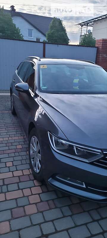 Універсал Volkswagen Passat 2016 в Миколаєві