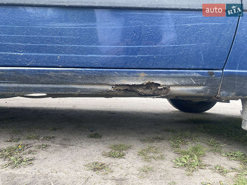 Универсал Volkswagen Passat 1989 в Корце