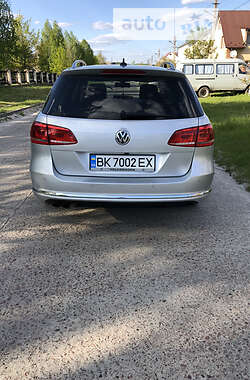 Универсал Volkswagen Passat 2013 в Вараше