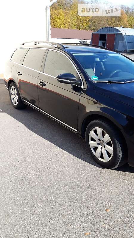 Універсал Volkswagen Passat 2014 в Вінниці