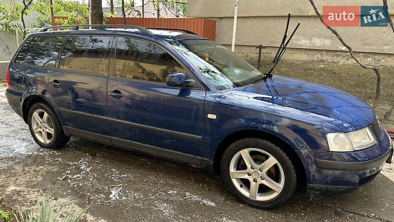 Универсал Volkswagen Passat 1998 в Виноградове