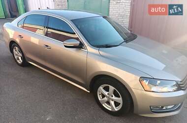 Седан Volkswagen Passat 2015 в Луцьку