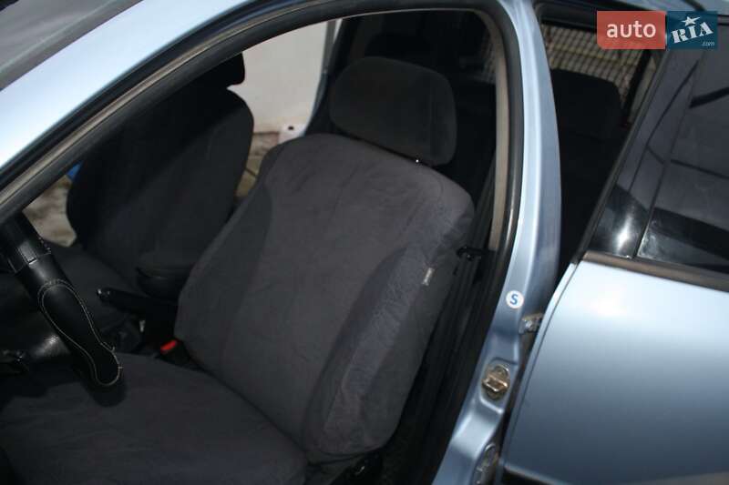 Универсал Volkswagen Passat 1998 в Виноградове