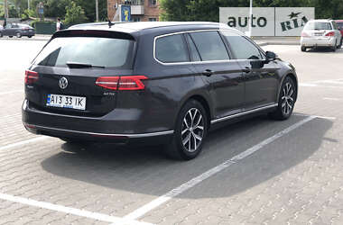 Универсал Volkswagen Passat 2017 в Киеве