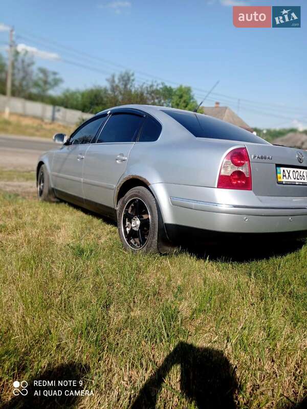 Седан Volkswagen Passat 2004 в Харькове