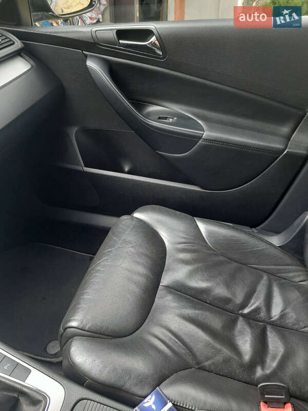 Універсал Volkswagen Passat 2007 в Чернівцях