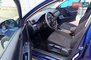 Универсал Volkswagen Passat 2005 в 