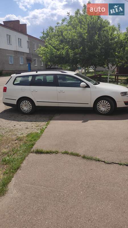Універсал Volkswagen Passat 2010 в Ніжині