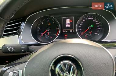 Седан Volkswagen Passat 2016 в 