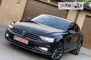 Седан Volkswagen Passat 2020 в 